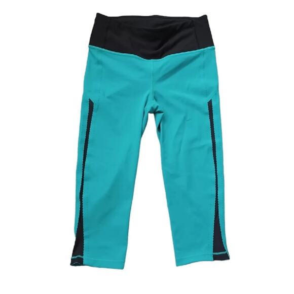 lululemon athletica Pants - Lululemon Smooth Stride Crop Leggings - Viridian Green / Black Size 4